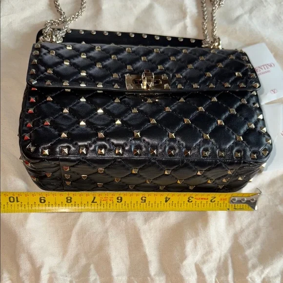 Valentino Garavani Black Quilted Nappa Rock-stud cross body Bag - Picture 12 of 15